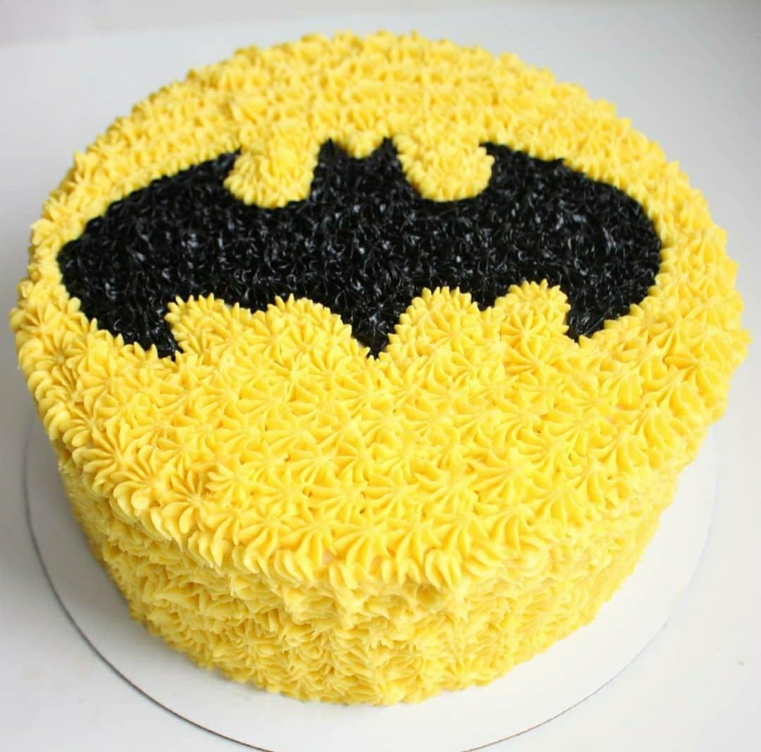 My homemade marshmallow fondant Batman cake. | Batman birthday cakes, Batman  birthday, Batman cake