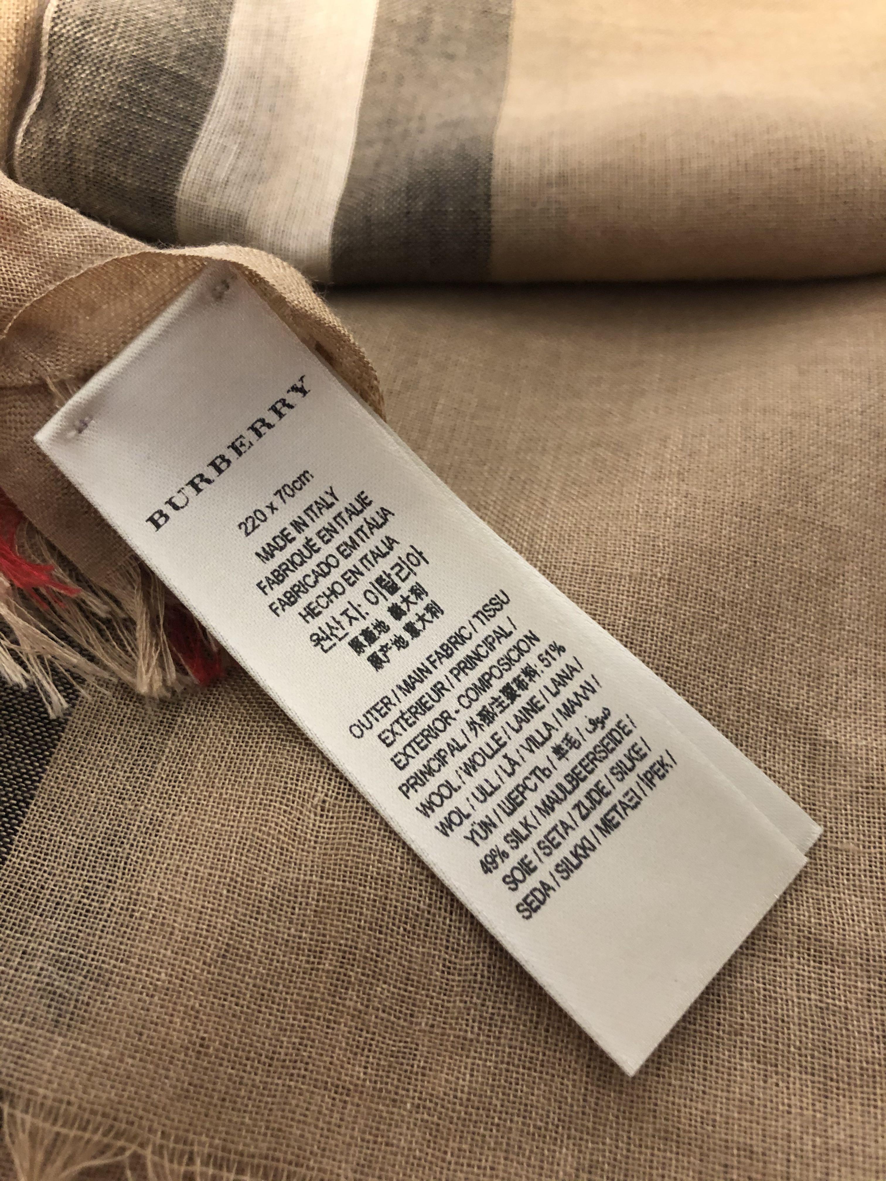 Burberry Vintage Check Patterned Scarf 51 wool 49 silk