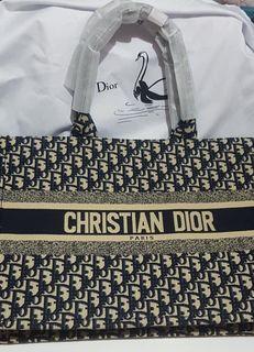 Christian Dior Book Tote Bags Wallets Carousell Philippines