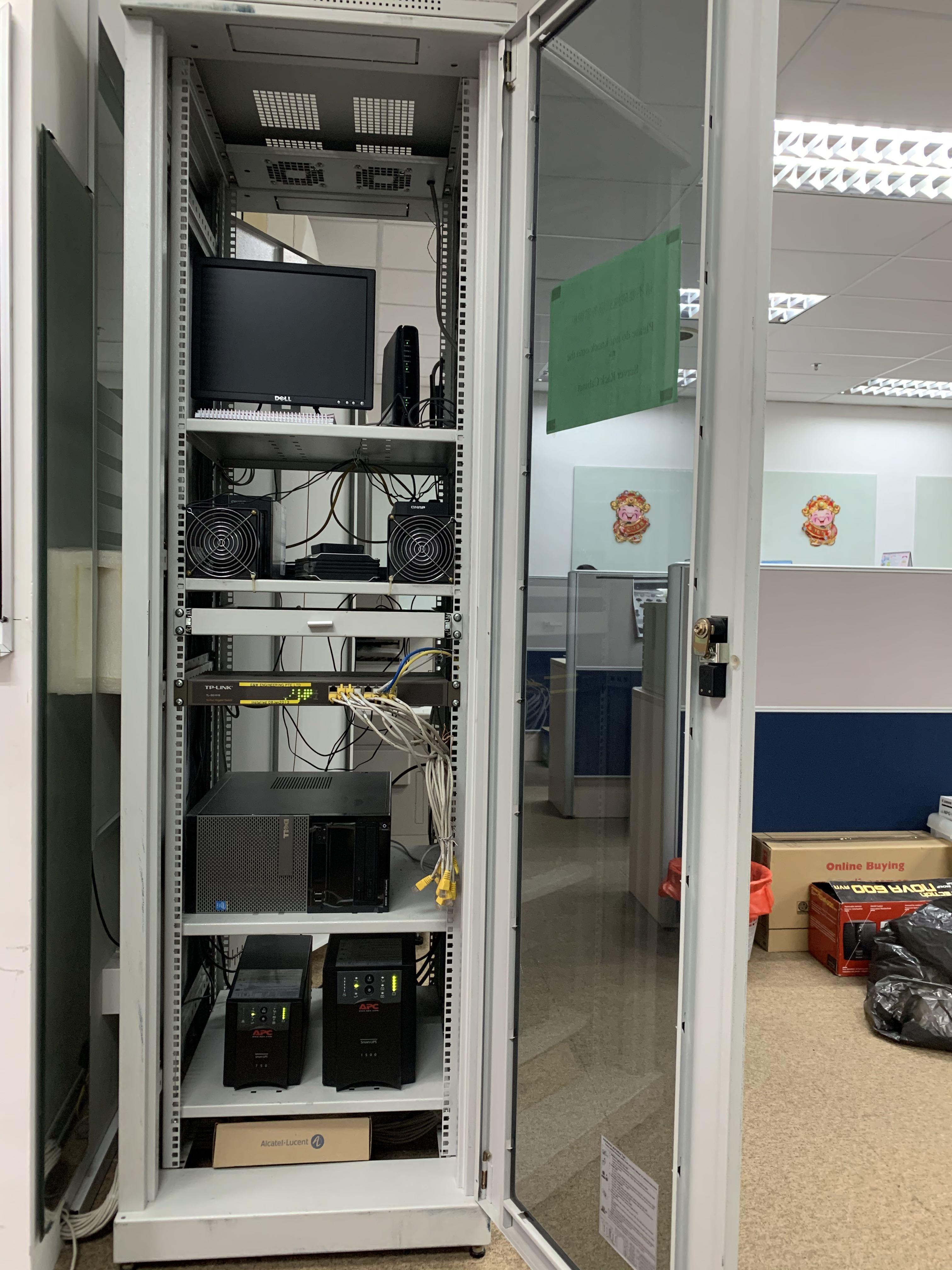 Computer Server Rack Cabinet Electronics Computer Parts Accessories On Carousell