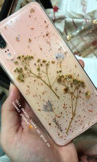 Flonecase Liberate in Cream phone case