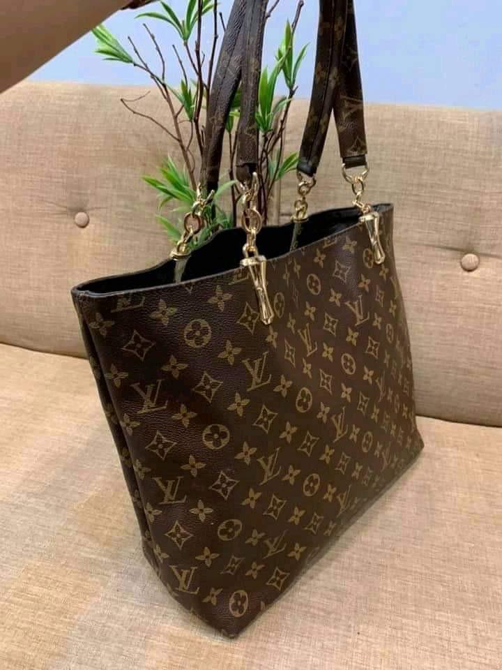 Louis vuitton reversible purse store