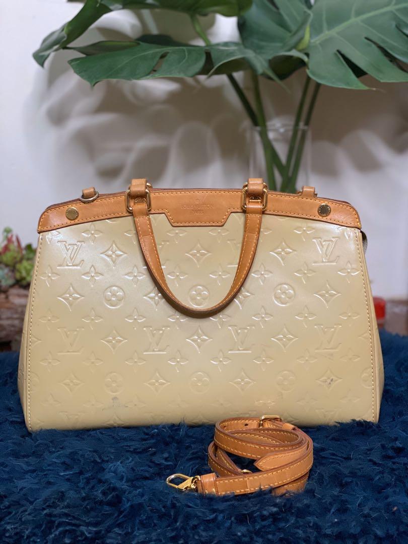 Lv brea mm size.100% real, Luxury, Bags & Wallets on Carousell