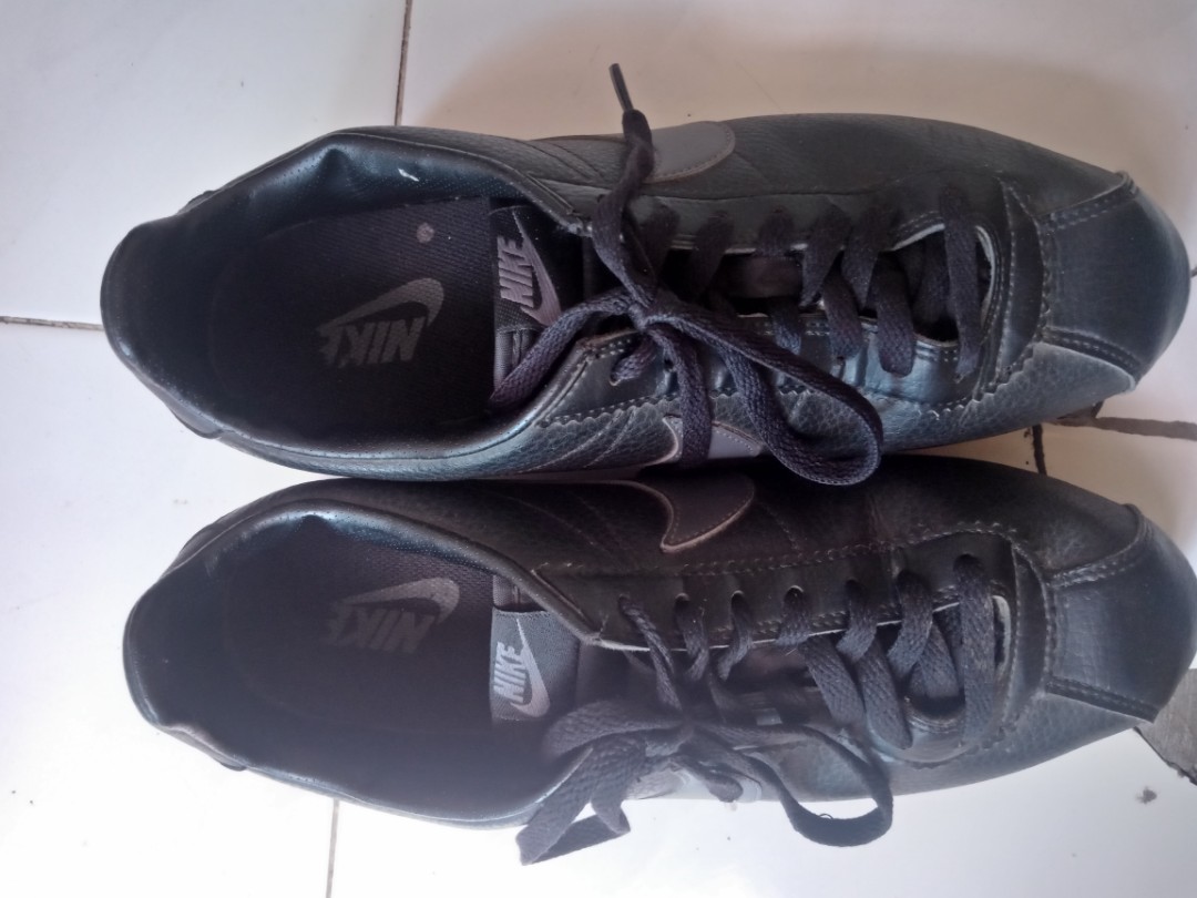 nike cortez grey black