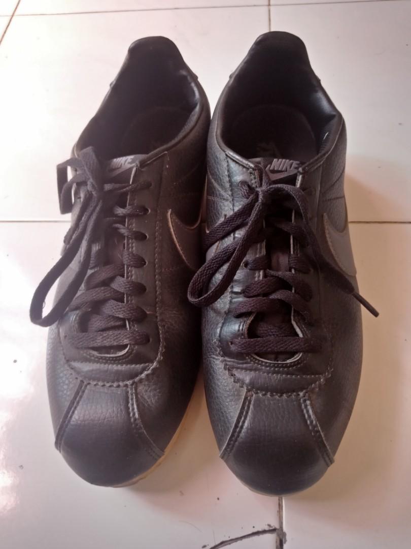 nike cortez grey black