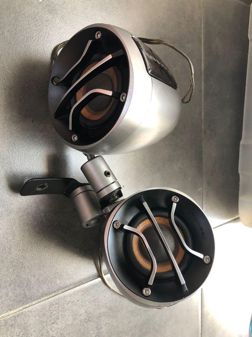 Pioneer 2025 satellite speakers