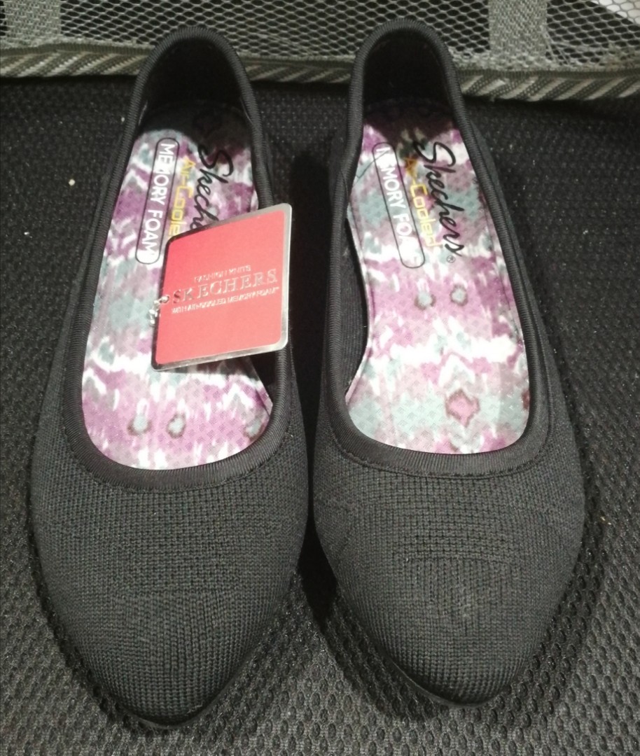 sketchers cleo black