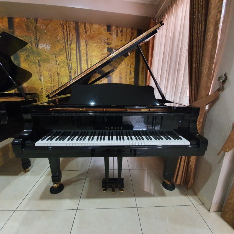 Grand piano sales yamaha harga
