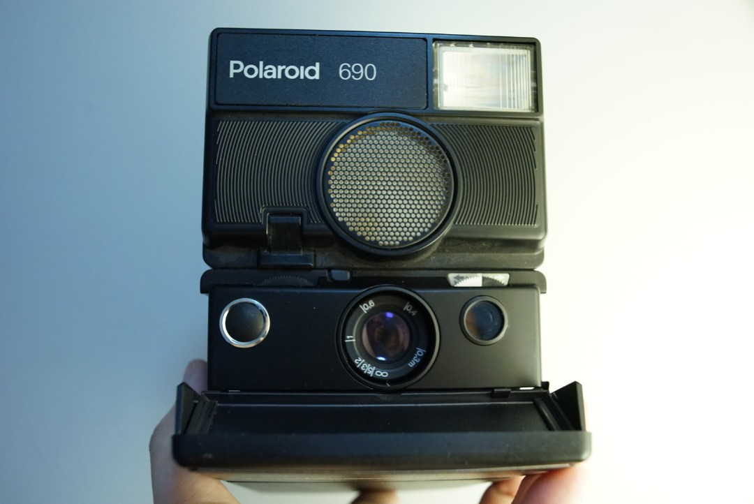 <減價-旗艦即影即有> Polaroid SLR 690, 攝影器材, 相機- Carousell