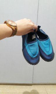 aqua shoes payless