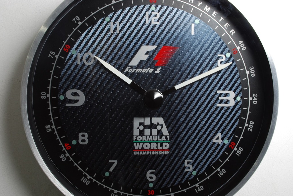 F1 Formula 1 Speeeometer - Inspired Wall Clock, Furniture & Home Living ...