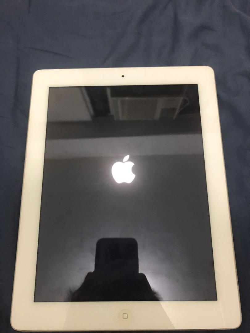 iPad 2 （分類：平板電腦 - iPad）位於 Hong Kong。 由 cmc228 提交（商品編號 1002322174，圖片 1）。簡介： iPad 2 32G WiFi only iCloud 鎖左，入唔到IOS. 只能當零件賣, 只能當零件賣, 只能當零件賣 iCloud is locked and can only be used as spare parts for other iPad 。