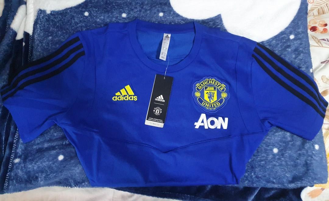 Man Utd Royal Jersey Size S Sports Sports Apparel On Carousell