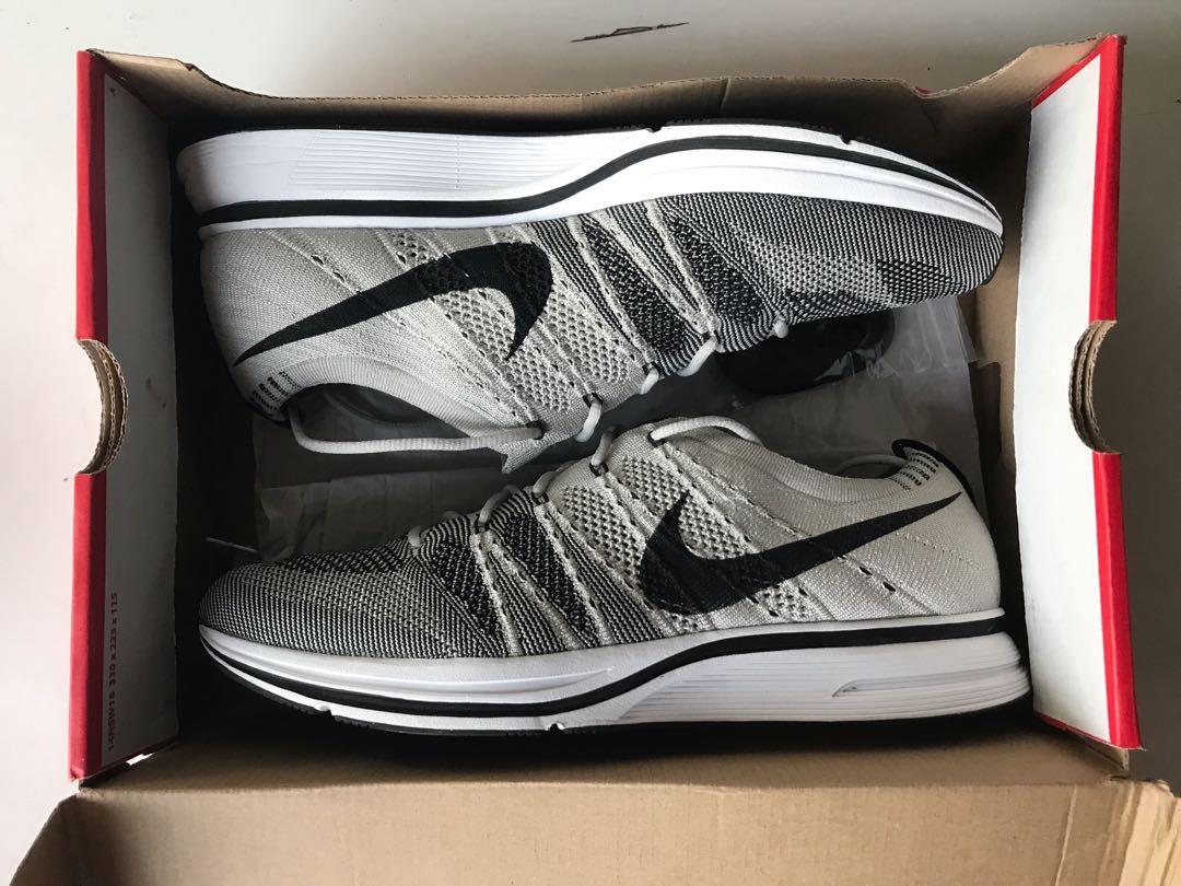 flyknit trainer grey