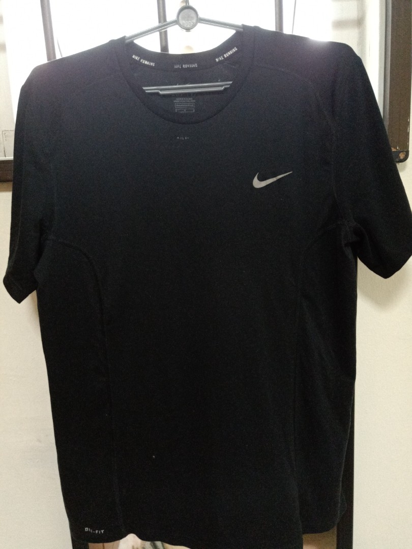 nike tight fit shirt