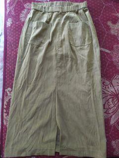 Rok Coklat Karet Formal