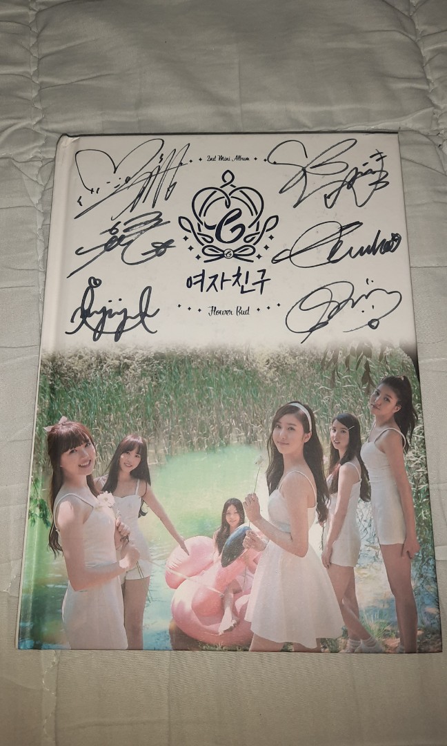 SALE AND MORE CHEAPER AND LEGIT MWAVE SIGNED GFRIEND FLOWERBUD ALBUM