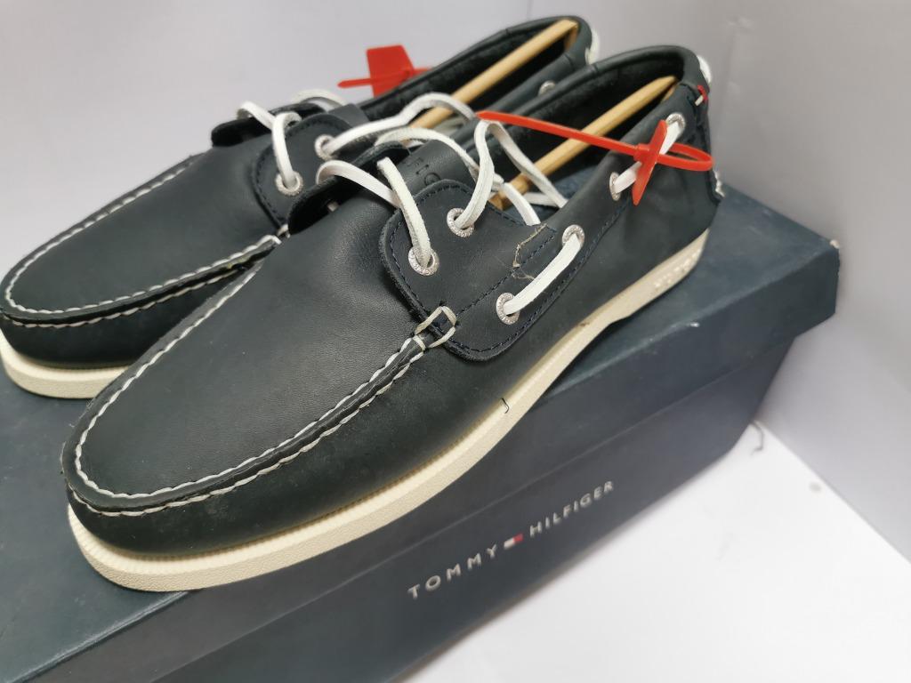 Tommy hilfiger bowman boat shoes shop