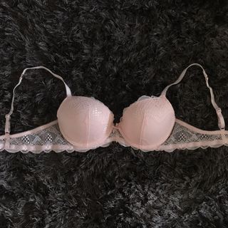 (Category: ) located in . Submitted by abigaele (Listing ID 1002259616, Image 1). Description: .
