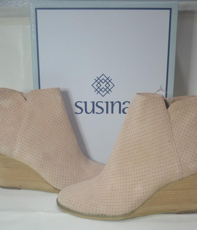 Wedge Boots Women s Fashion Footwear Boots on Carousell