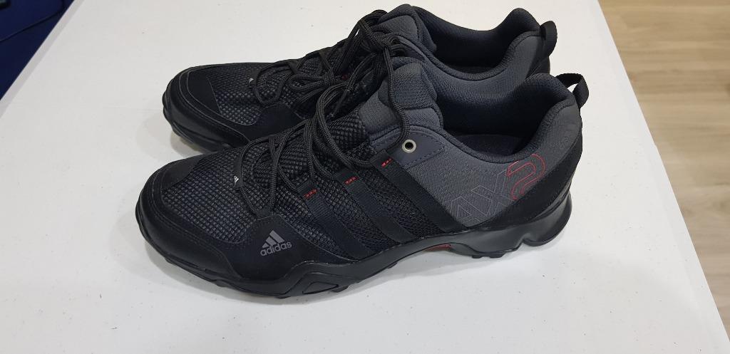 adidas traxion hiking