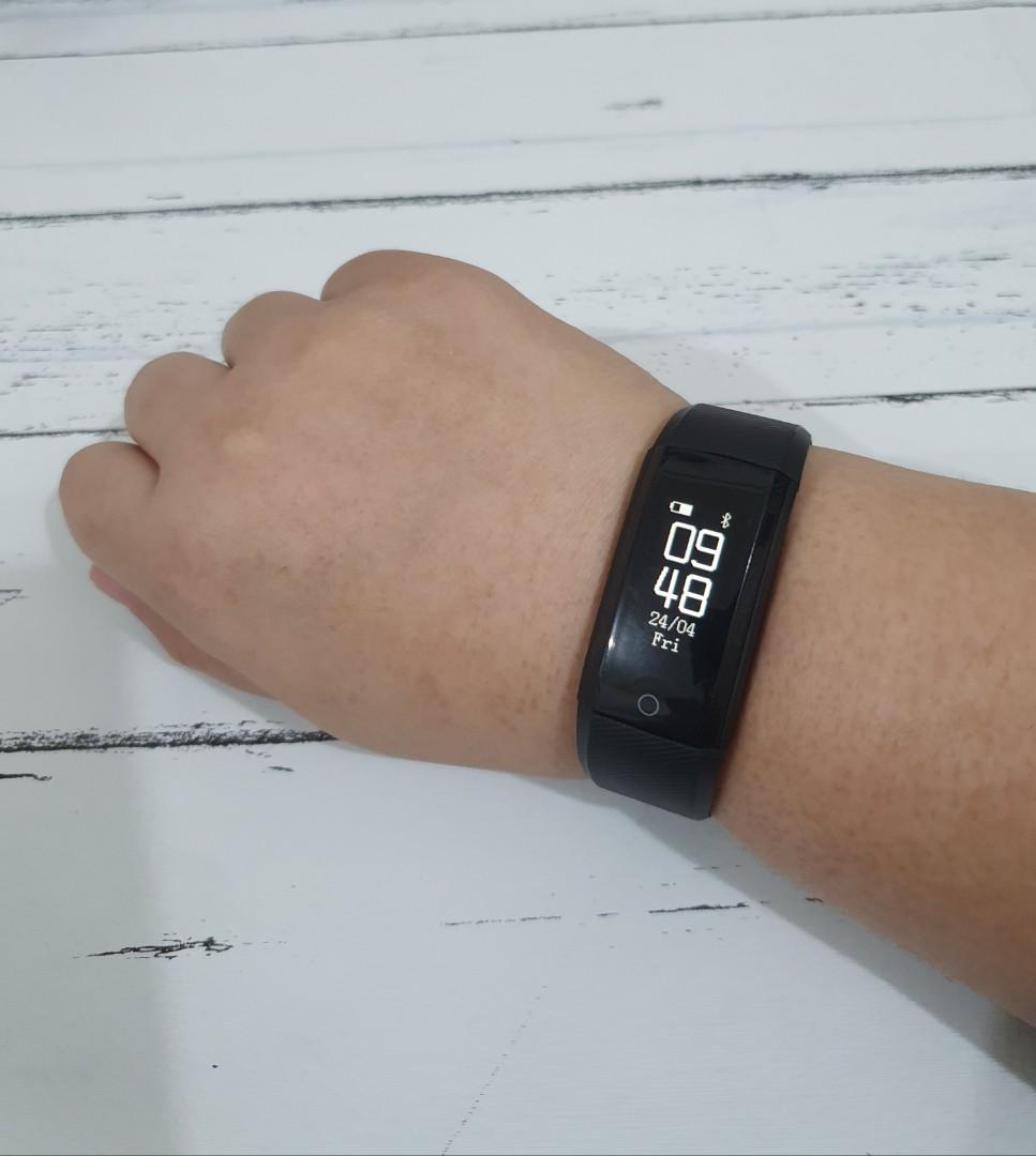 Atmos Fit Hydro Smart Fitness Band