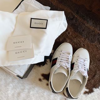 (Category: ) located in . Submitted by sydbasedclothes (Listing ID 1002300029, Image 1). Description: .