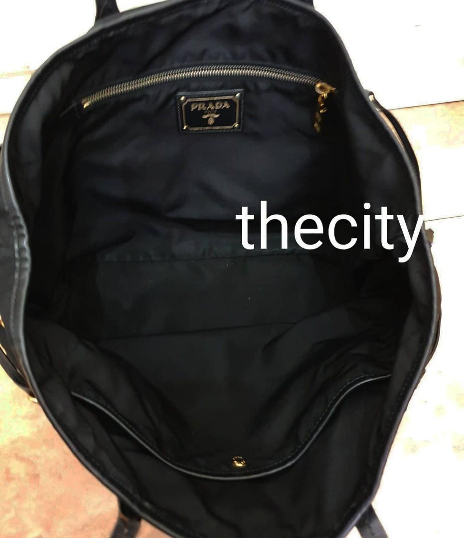 AUTHENTIC PRADA NEVERFULL SHOULDER BAG - BLACK NYLON CANVAS - GOLD HARDWARE  - CLEAN INTERIOR - SMALL SIGNS OF USAGE ON HANDLE - DESIGN SIMILAR TO LOUIS  VUITTON LV NEVERFULL BAG - (