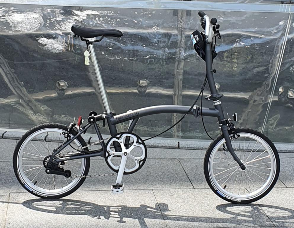 Brompton M2E Metallic Graphite Sports Equipment Bicycles
