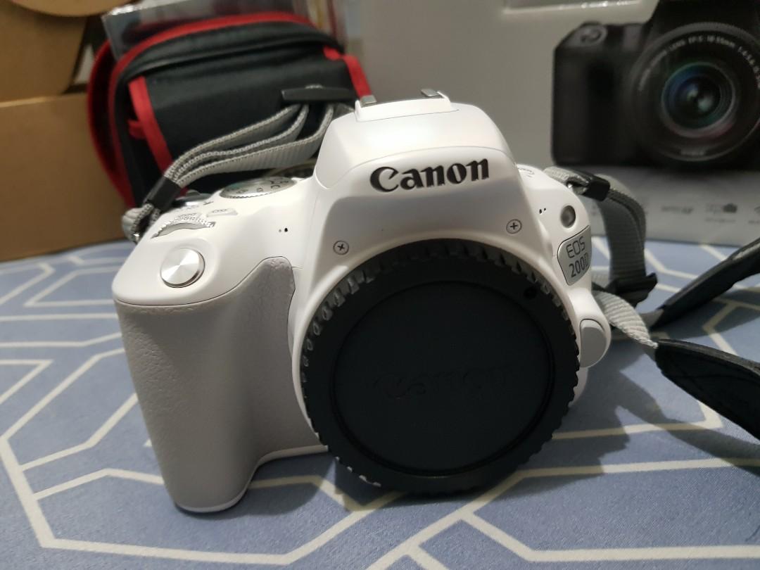 Tram belangrijk slagader Canon 200D Full Set White All Original with 50mm Prime lens, Photography,  Lens & Kits on Carousell