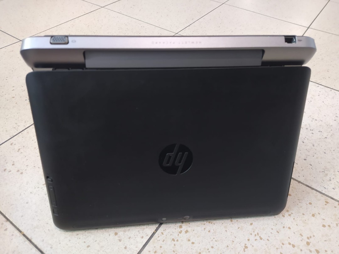 HP touchscreen 2in1 laptop full HD, double camara core i5 Ram 4gb ssd128gb perfect working condition no issue