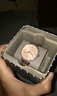 (Kategori: ) berada di . Dikirim oleh gitahadid (ID iklan 1002423477, Gambar 1). Deskripsi: .