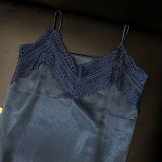 (Kategori: ) berada di . Dikirim oleh _preloved_stuff (ID iklan 1002434062, Gambar 1). Deskripsi: .