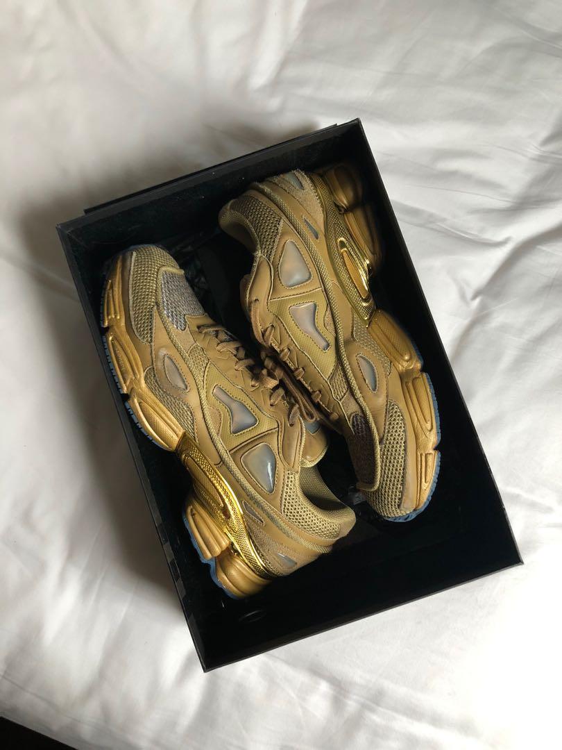 Raf simons clearance ozweego 2 gold