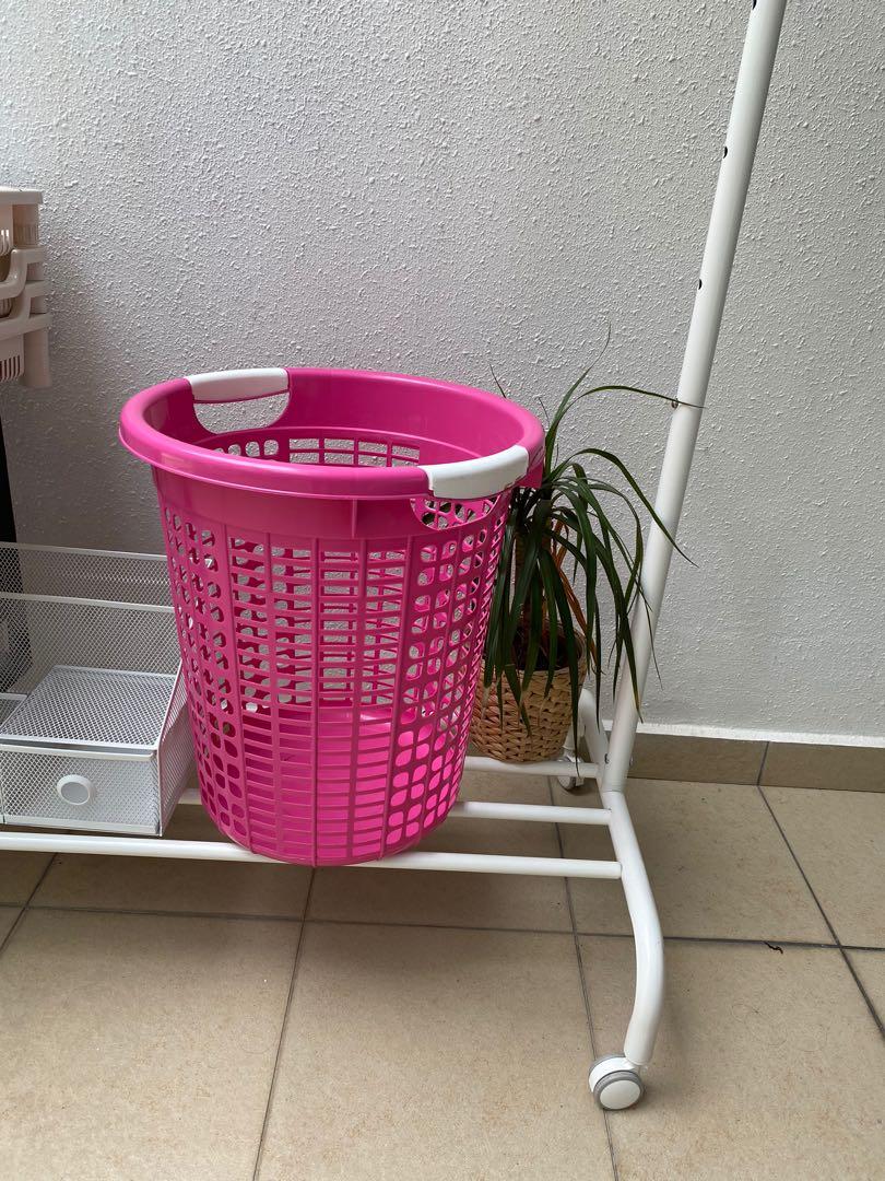 Storage (Category: Free Items) located in Singapore. Submitted by abcollett (Listing ID 1002391369, Image 3). Description: FREE. All must go as one home storage package, Pick up only in the next couple of days please .