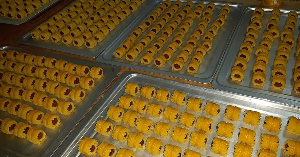 Tart Nenas Gebu Food Drinks Baked Goods On Carousell