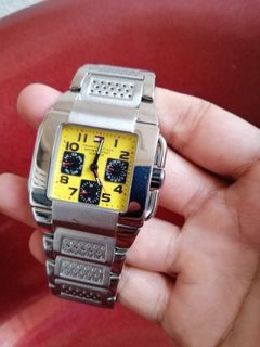 (Category: ) located in . Submitted by long_time_no_c (Listing ID 1002428585, Image 1). Description: .