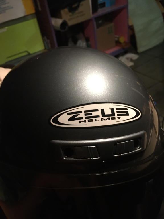 Zeus Helmet Gray 99% new