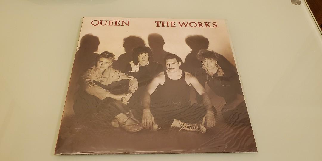 黑膠唱片lp 1984年queen The Works 連歌詞港版 興趣及遊戲 音樂樂器 配件 音樂與媒體 Cd 及dvd Carousell 黑膠唱片lp 1984年queen The Works 連歌詞港版 興趣及遊戲 音樂樂器 配件 音樂與媒體 Cd 及dvd Carousell