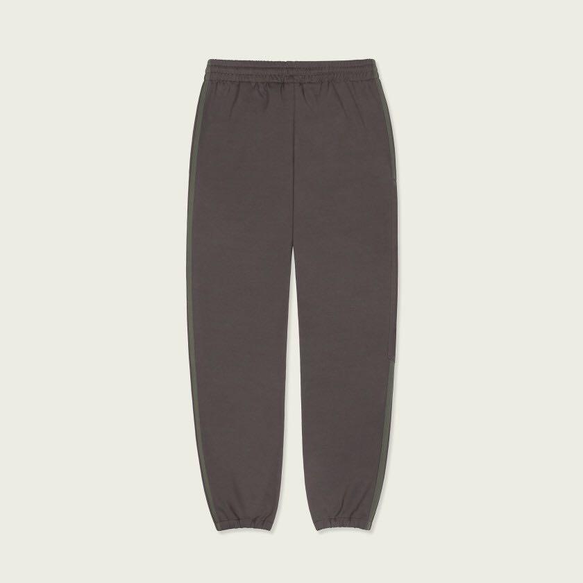 Adidas yeezy joggers sales