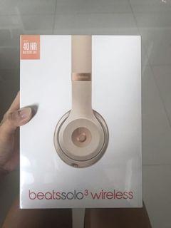 BNIB Beats solo3 wireless Matte Gold headphones earphones Brand New Beats by Dr. Dre