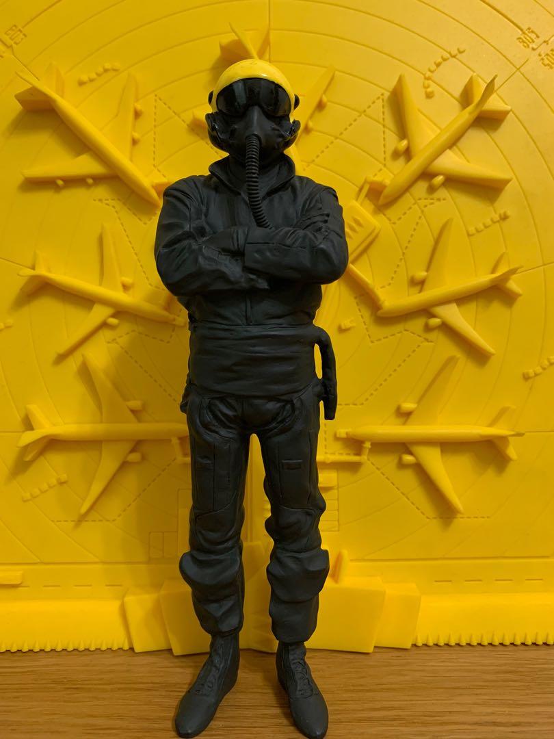 Breitling deals pilot figure