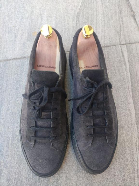 Common Projects Achilles Low Blue Suede EU 41 / US 8 / UK 7 (Category: Sneakers) located in Manila. Submitted by lepreal21 (Listing ID 1002588993, Image 1). Description: Model: Common Projects Achilles Low Blue Suede Size: EU 41 / US 8 / UK 7 Condition 9/10 Comes with box , shoe bags and spare shoe lace. Does not come with the shoe trees (selling those as separates for 1750 each). Maintained using Saphir Omninettoyant Suede Cleaner and Saphir Gom