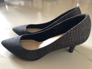 （分類：）位於 。 由 yuwaii 提交（商品編號 1002554356，圖片 1）。簡介： 。
