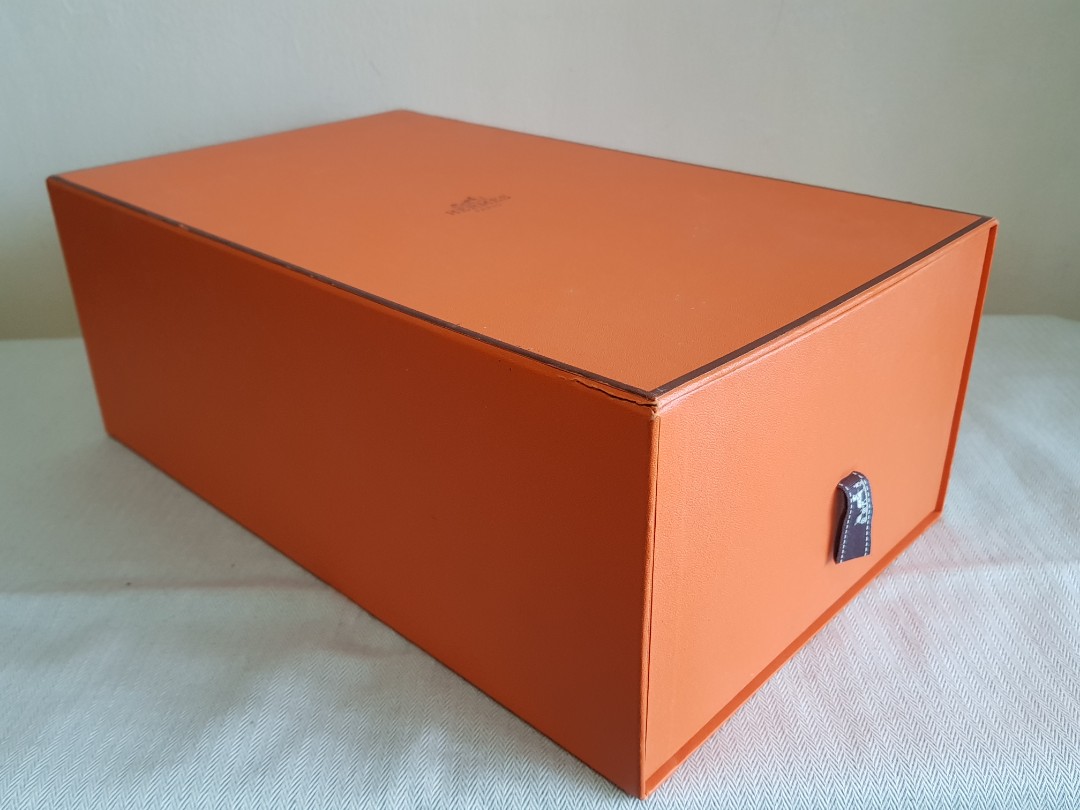 Authentic Hermes shoe box .