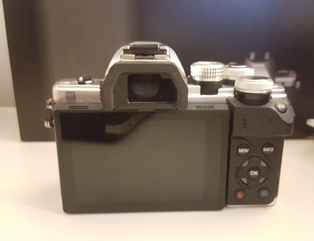 Olympus Mirrorless EM10 Mark II and M.Zuiko Digital 25mm f1.8