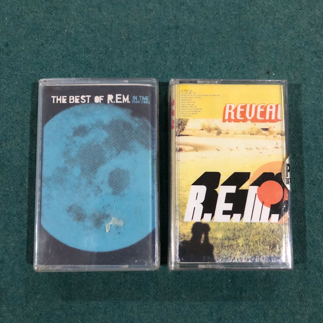 REM (Best of / Reveal ) Cassette Tape, Hobbies & Toys, Music & Media