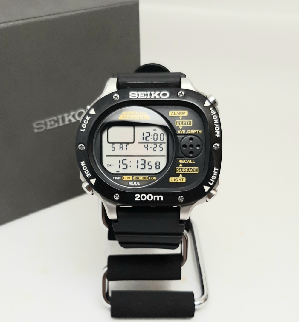 Seiko M726 Scuba Master Digital Dive Watch, Mobile Phones & Gadgets,  Wearables & Smart Watches on Carousell
