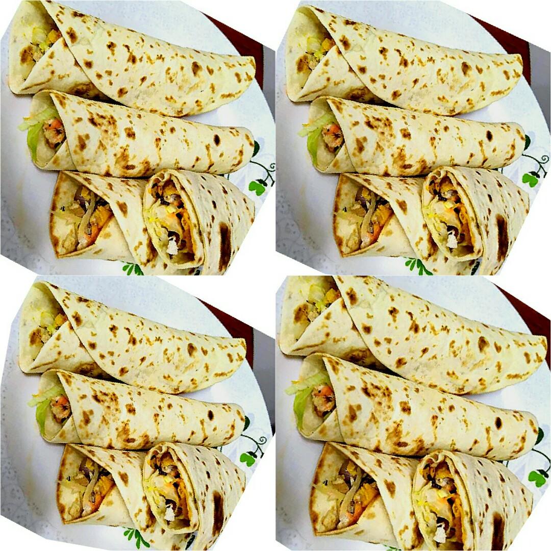 Tortillas Tortilla Ayam Tetapbuka Food Drinks Local Delights Halal Main Meals On Carousell