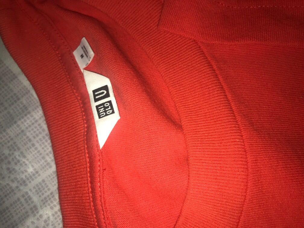Uniqlo U Pocket Shirt (Category: Tshirts & Polo Shirts ) located in Manila. Submitted by ffinds (Listing ID 1002570139, Image 1). Description: Uniqlo U pocket shirt Size Medium loose fit 20.5W 28L Great Condition Used once Las Pinas Area.